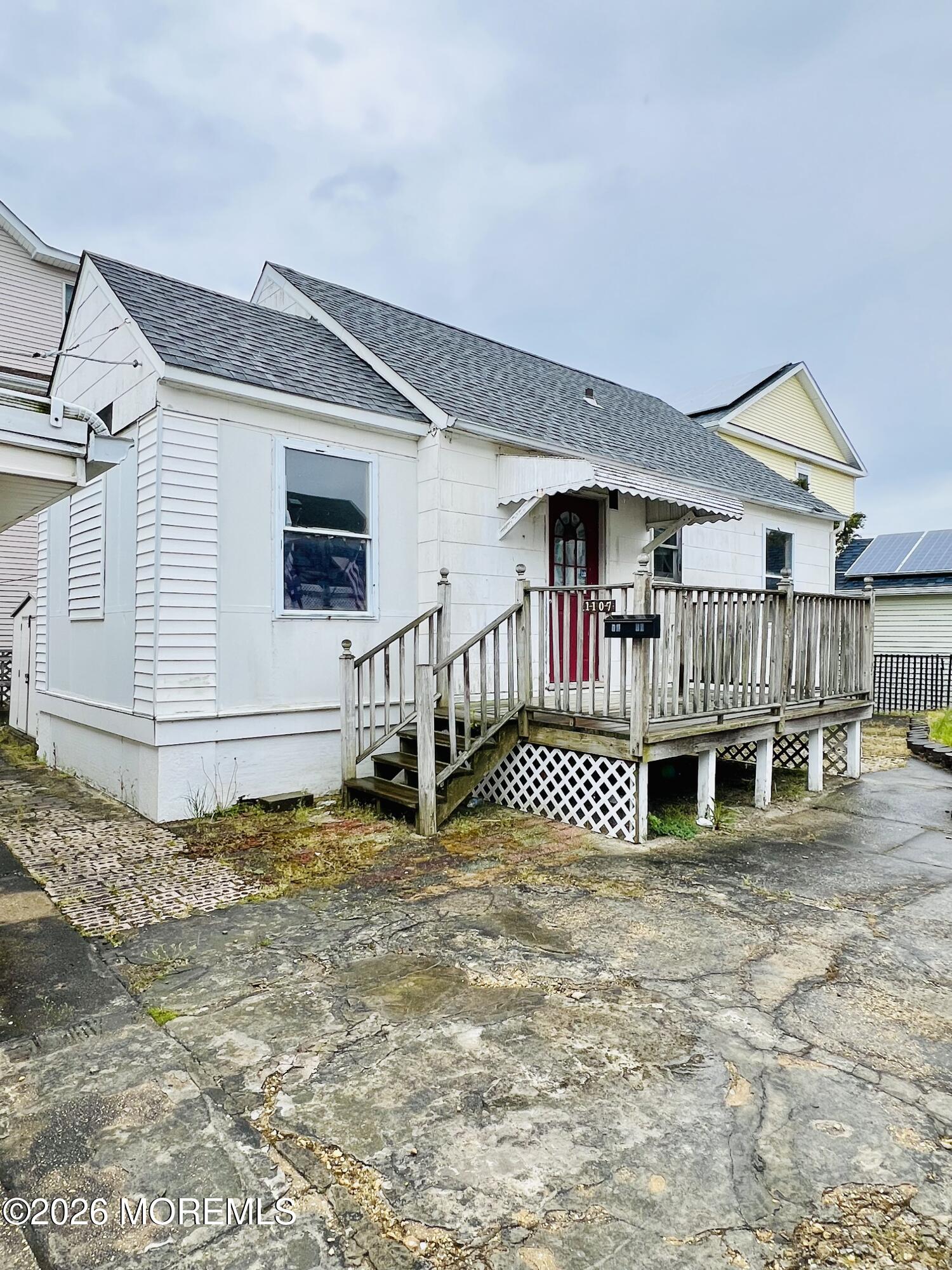 1105 Boulevard