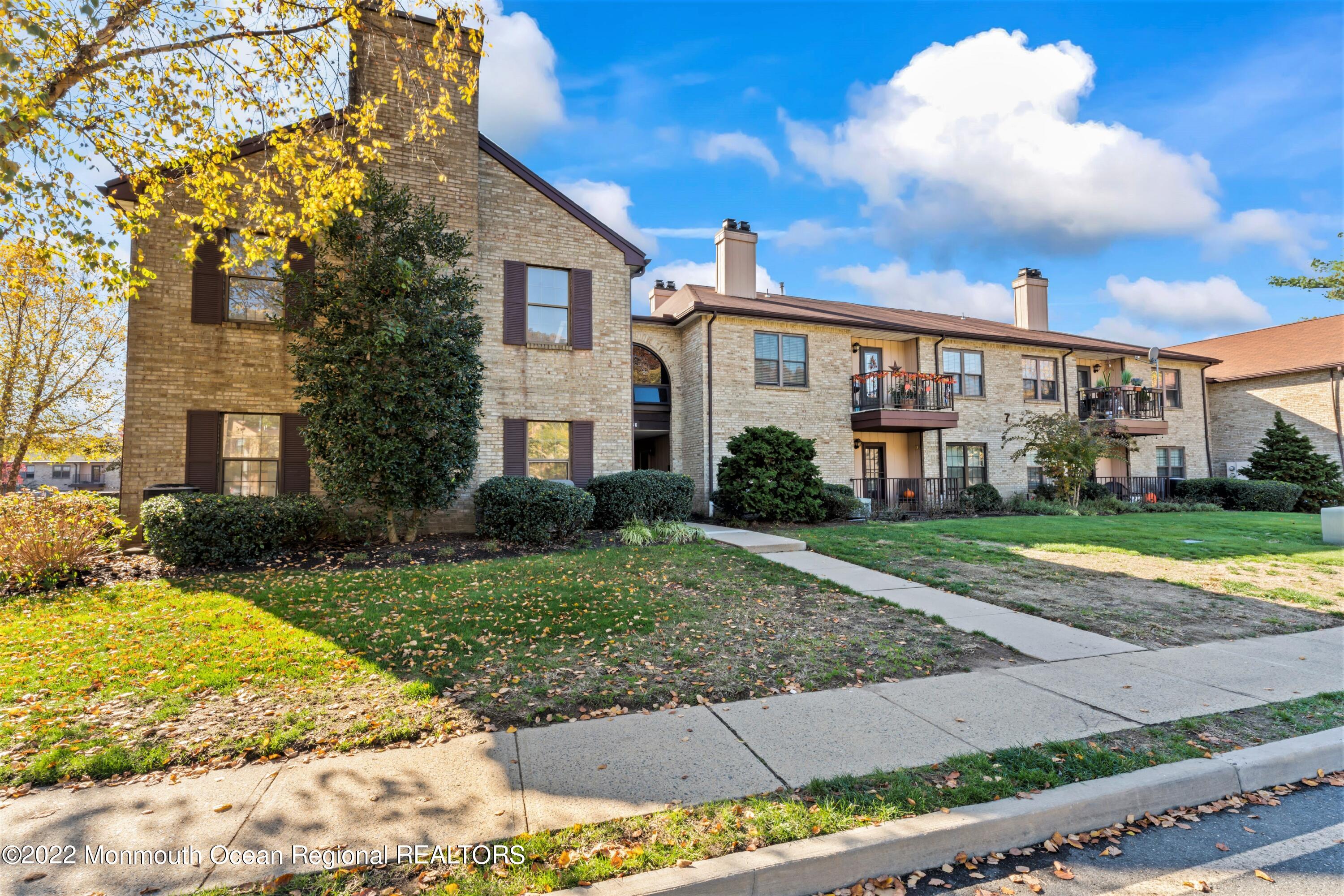 708 Wellington Place