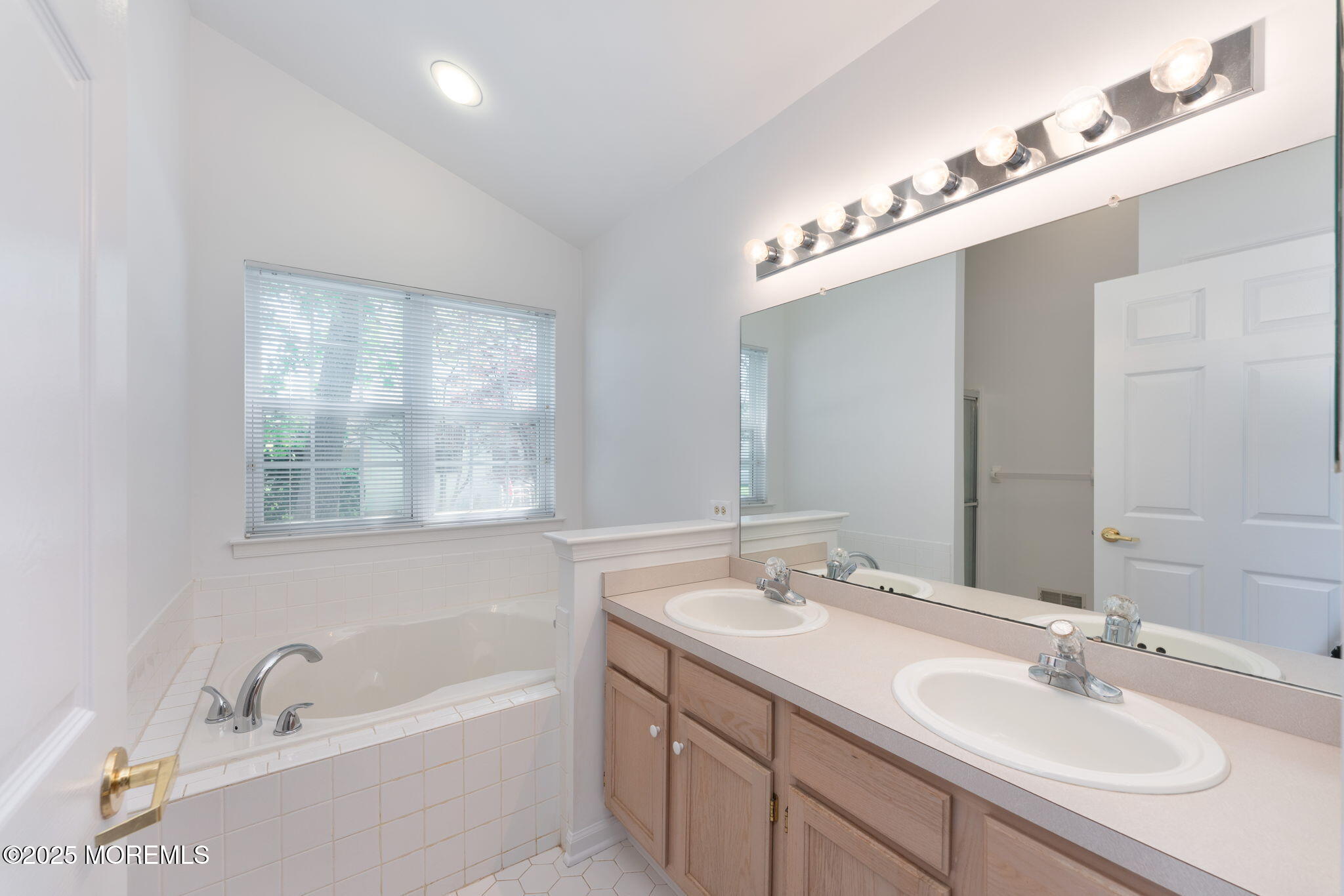 9 Rumford Court, Jackson, New Jersey image 18