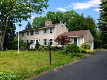 852 Glenwood Circle Toms River NJ 08753