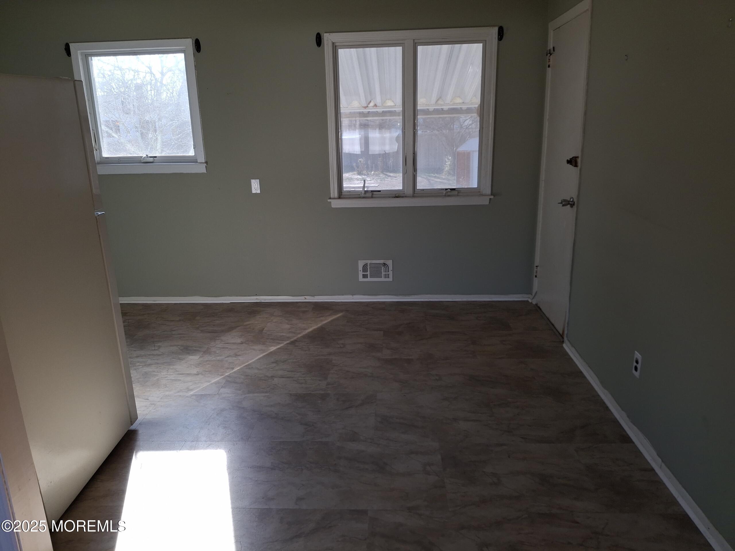 3 Green Ridge Drive, Toms River, New Jersey image 6