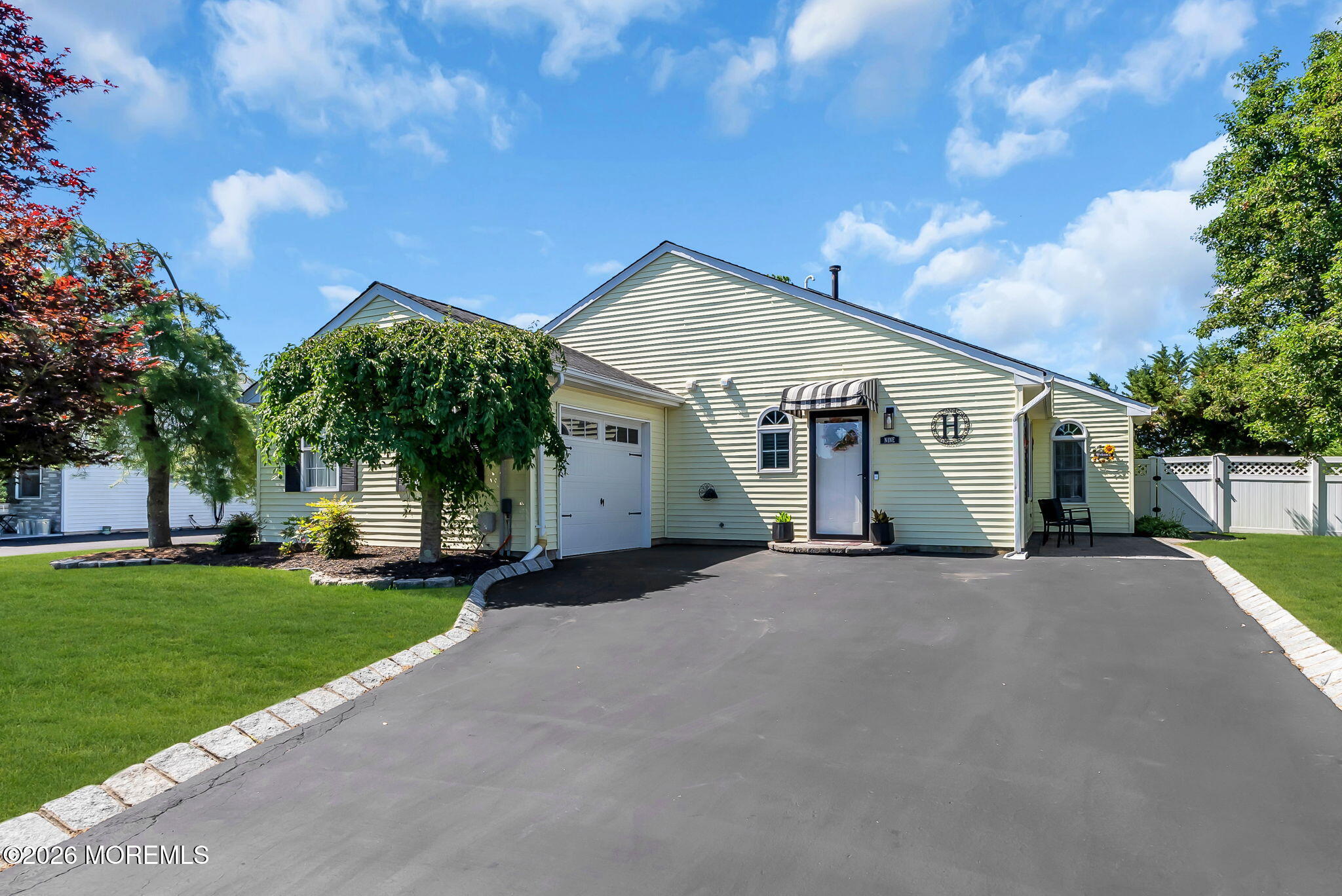 9 Colonial Drive