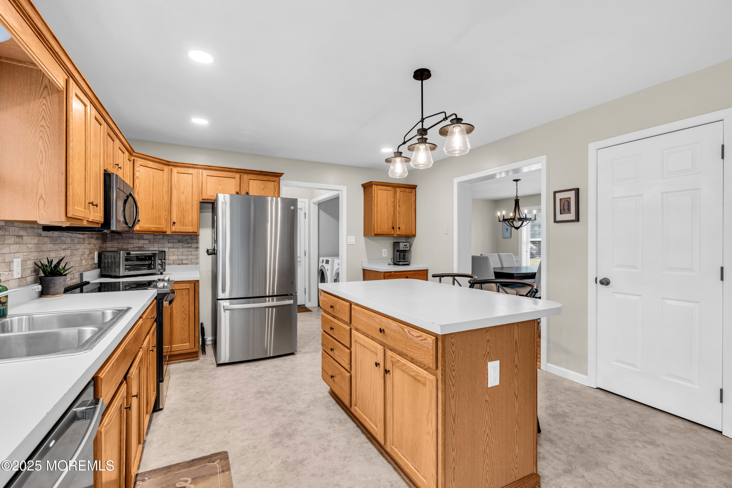8 Phoenix Parkway, Oakhurst, New Jersey image 14