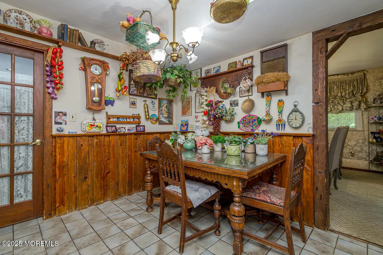 Freehold, New Jersey 07728, United States, 4 Bedrooms Bedrooms, ,3 BathroomsBathrooms,Residential,Active,193068