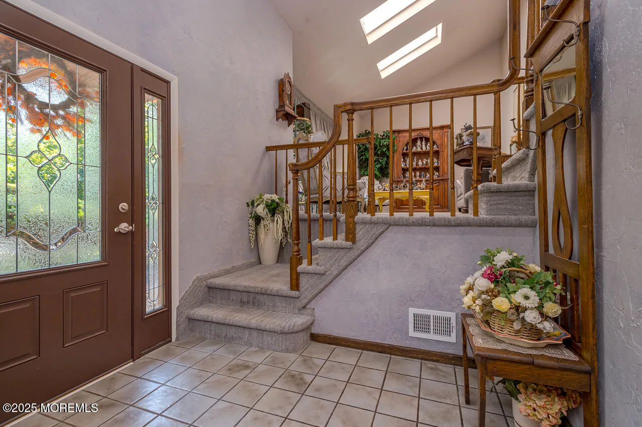 Freehold, New Jersey 07728, United States, 4 Bedrooms Bedrooms, ,3 BathroomsBathrooms,Residential,Active,193068