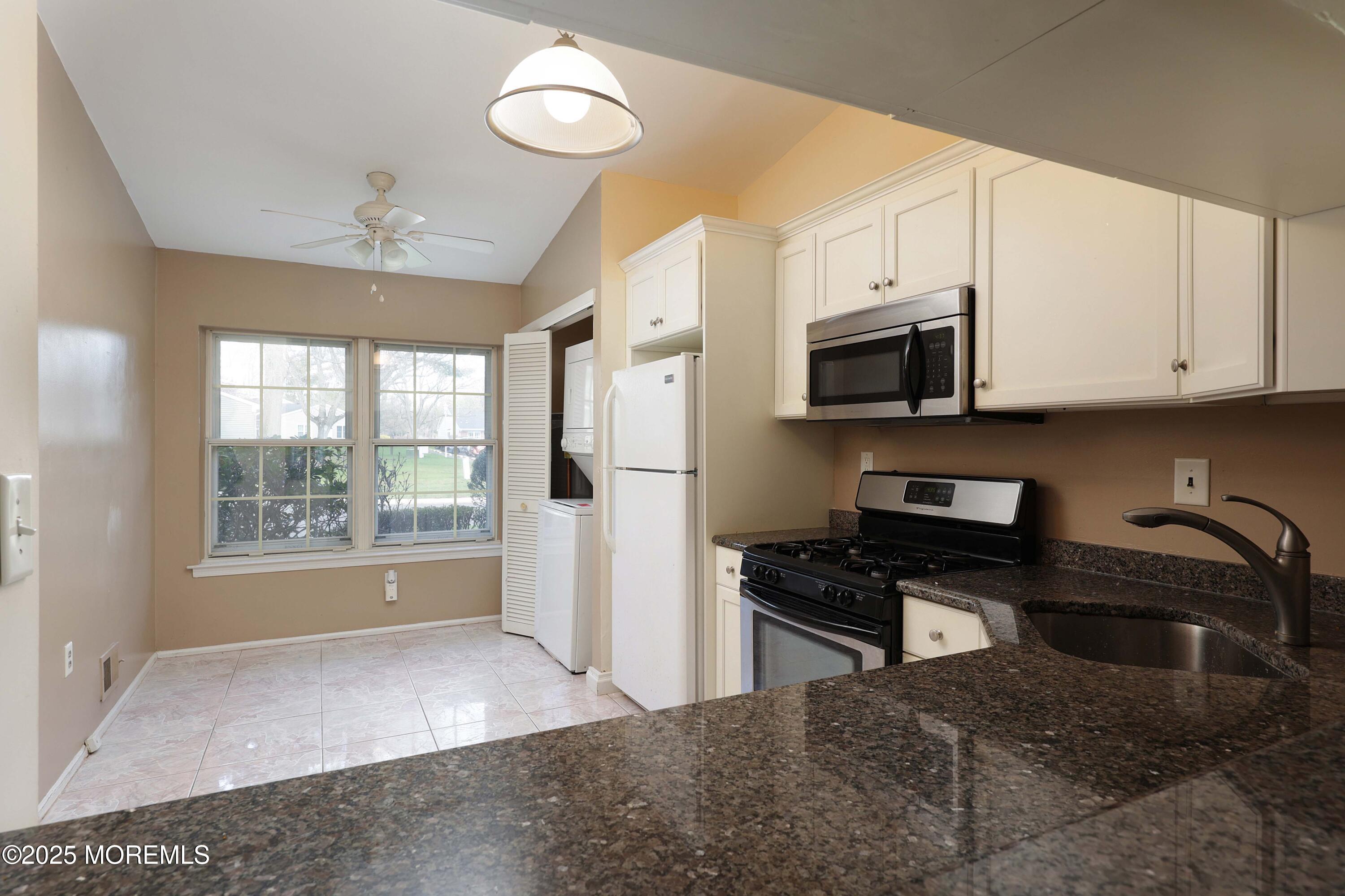 56 Privet Place, Red Bank, New Jersey image 14