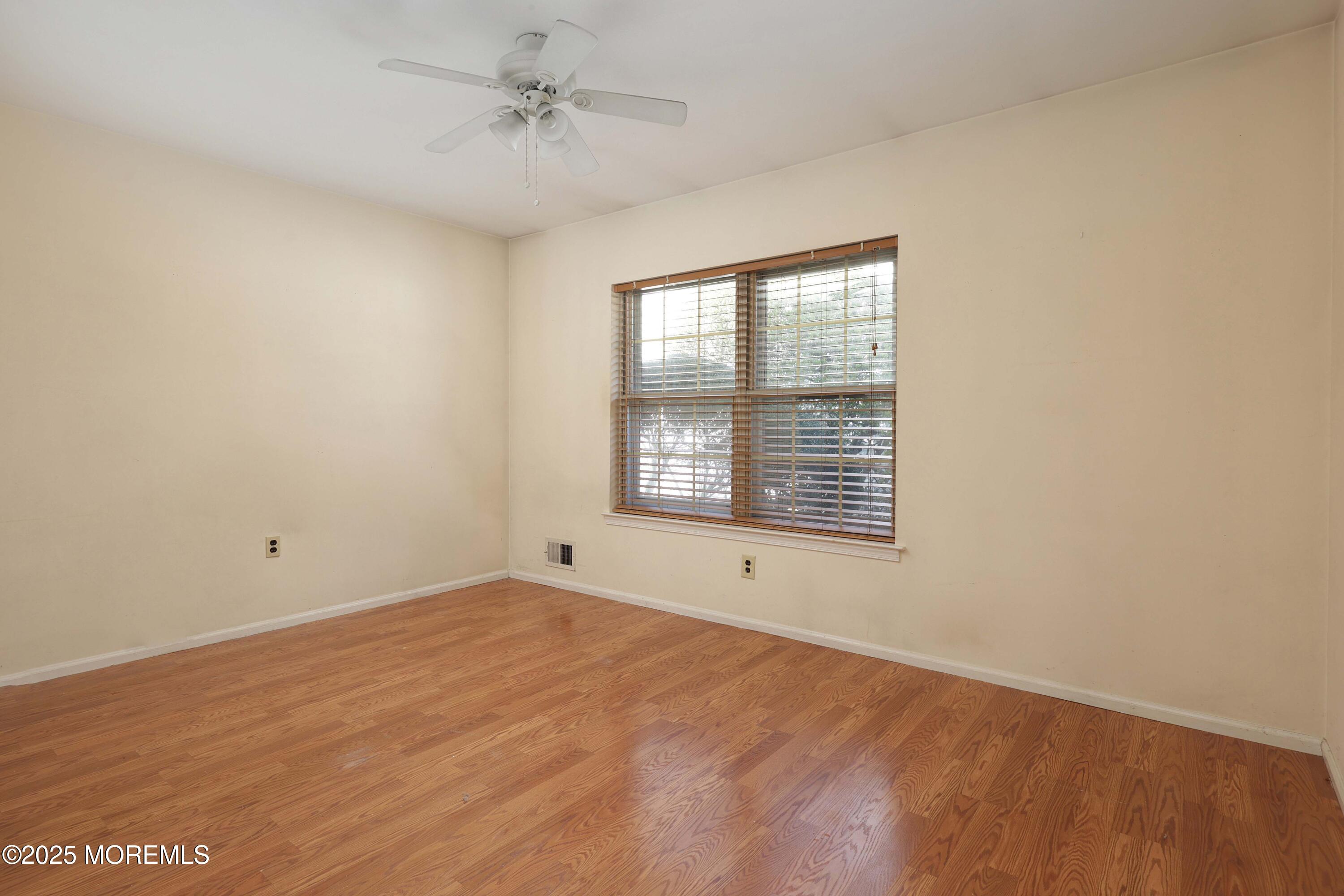 56 Privet Place, Red Bank, New Jersey image 8
