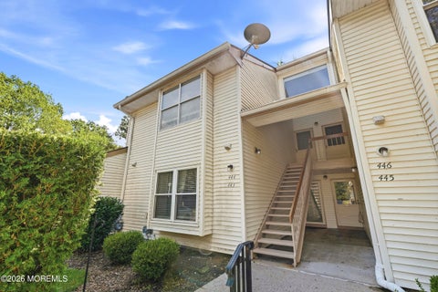 Condo For Sale - 444 Bayberry Court<br/> Englishtown, NJ 07726