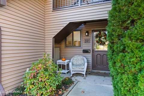 32 Ellsworth Court Red Bank NJ 07701