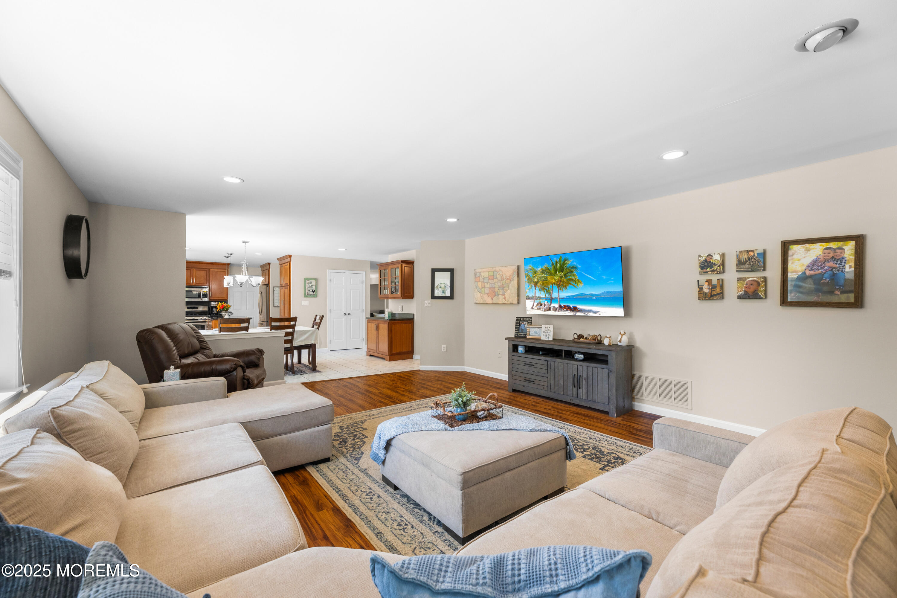 6 Fred Jahn Drive, Freehold, New Jersey image 19