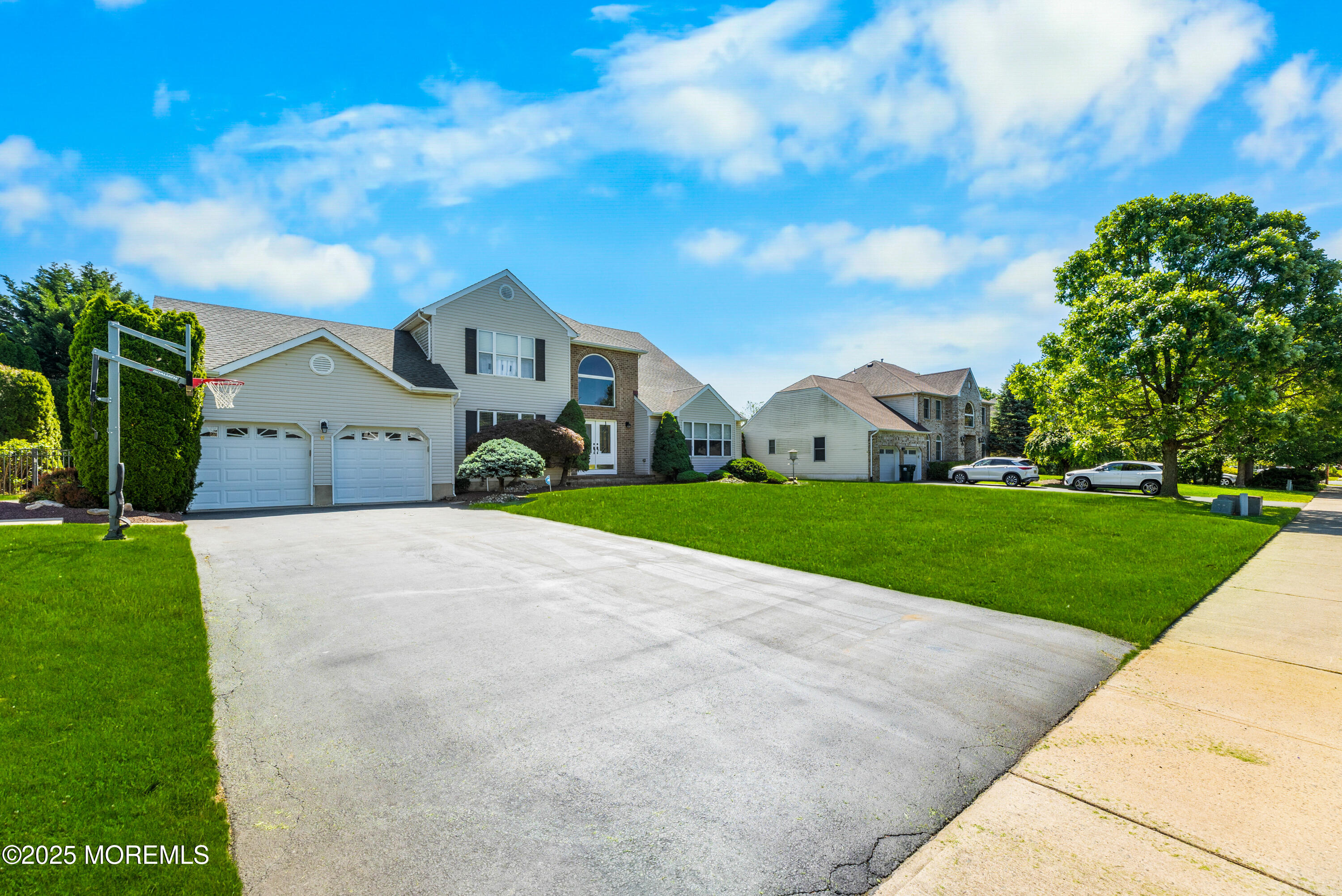 6 Fred Jahn Drive, Freehold, New Jersey image 3