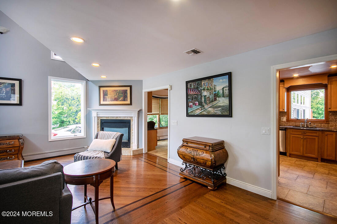 72 Vanderveer Road, Freehold, New Jersey image 18