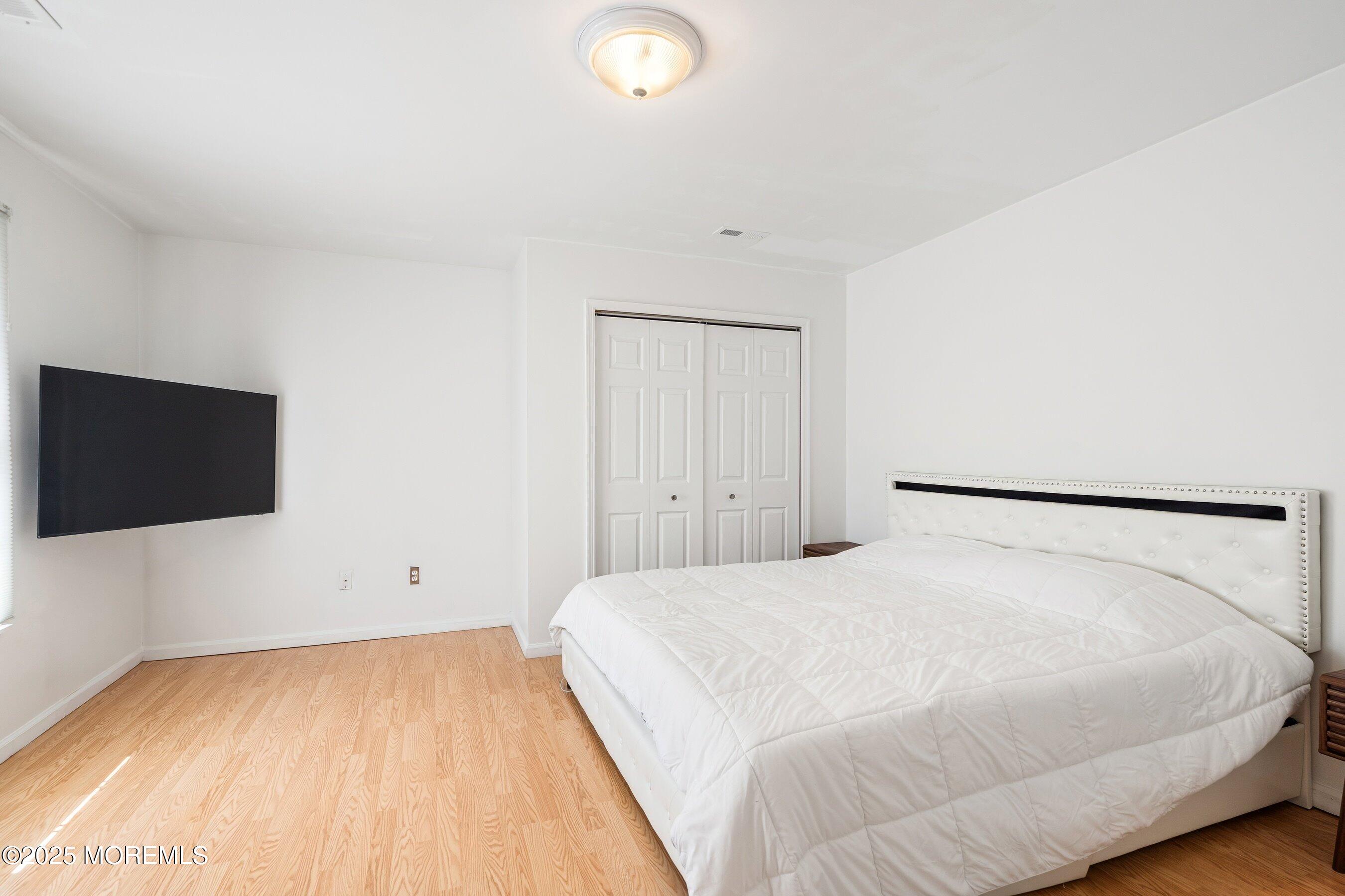 Manasquan, New Jersey, 08736, United States, 7 Bedrooms Bedrooms, ,6 BathroomsBathrooms,Residential,Active,2023366