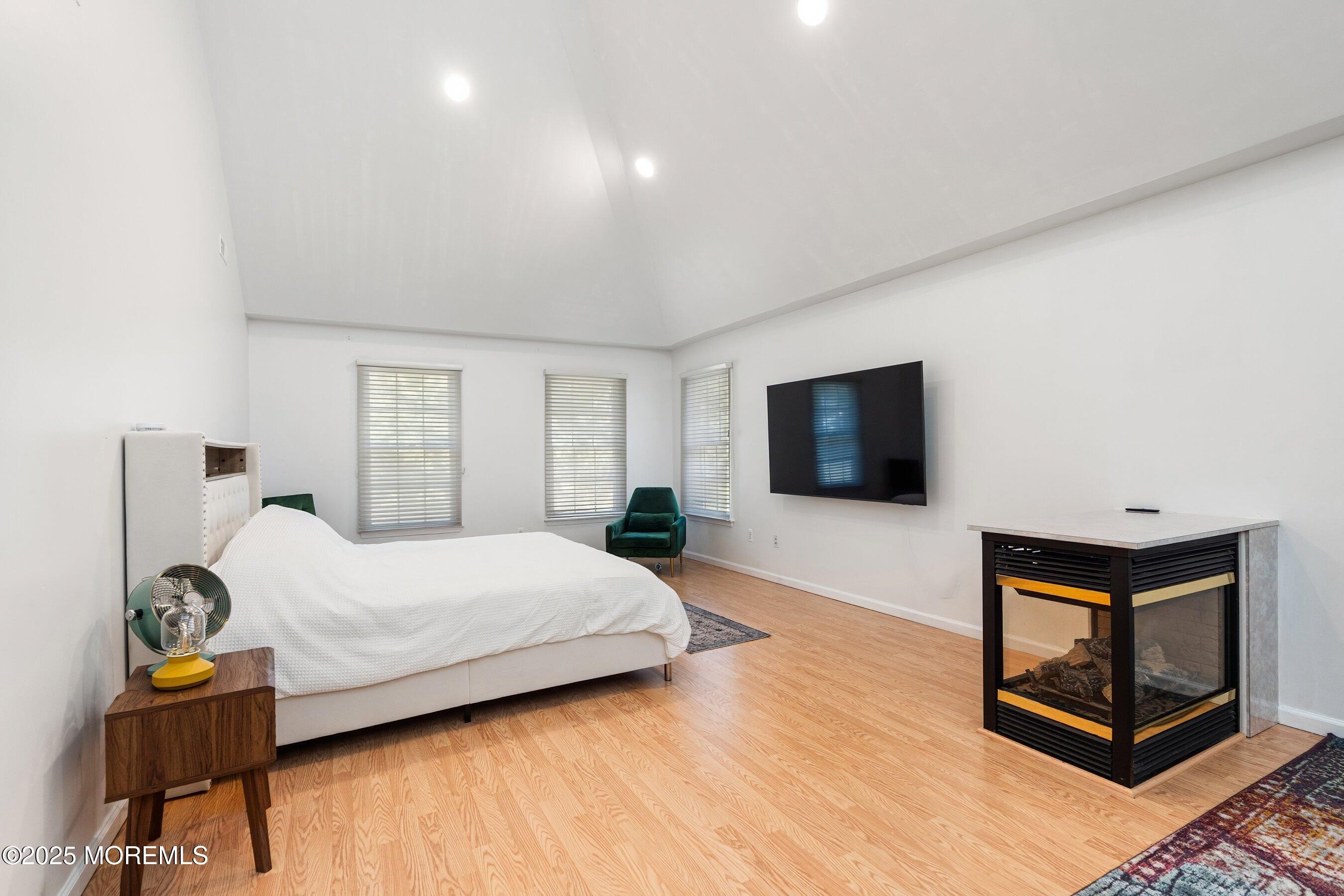 Manasquan, New Jersey, 08736, United States, 7 Bedrooms Bedrooms, ,6 BathroomsBathrooms,Residential,Active,2023366