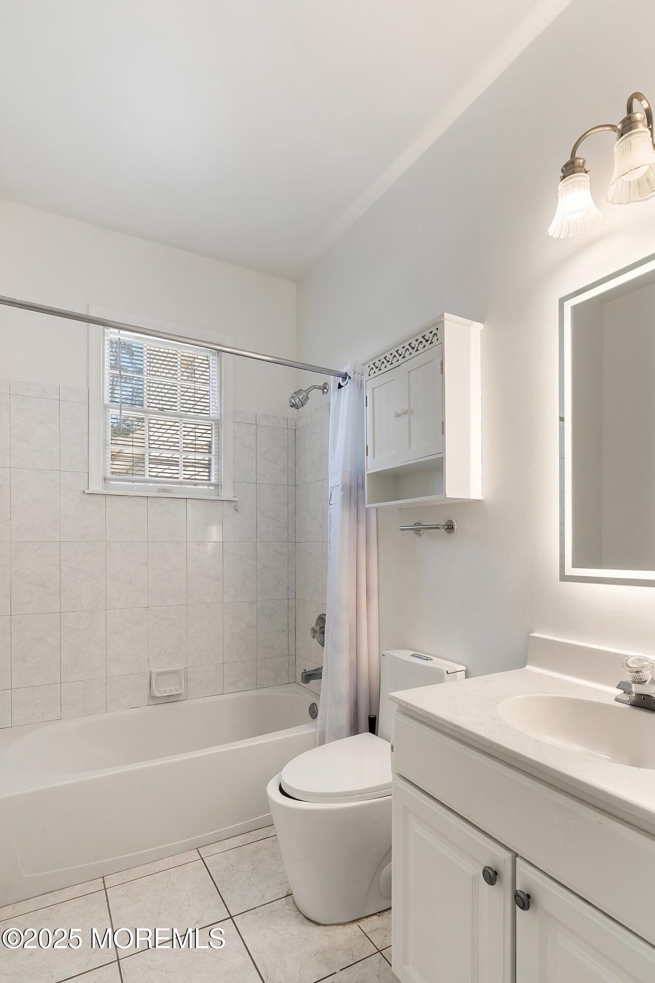 Manasquan, New Jersey, 08736, United States, 7 Bedrooms Bedrooms, ,6 BathroomsBathrooms,Residential,Active,2023366