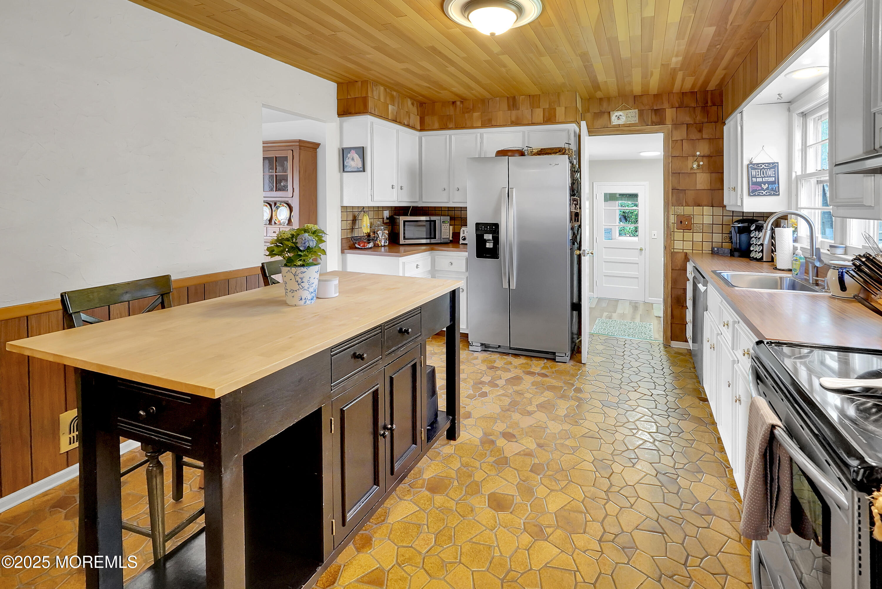 119 Sandspring Drive, Eatontown, New Jersey image 14