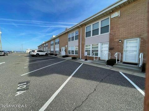 Apartment For Sale - 590 Ocean Avenue #10<br/> Long Branch, NJ 07740