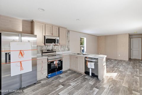 2 Lace Bark Lane Jackson NJ 08527