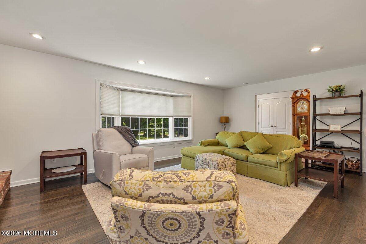 25 Pelican Road