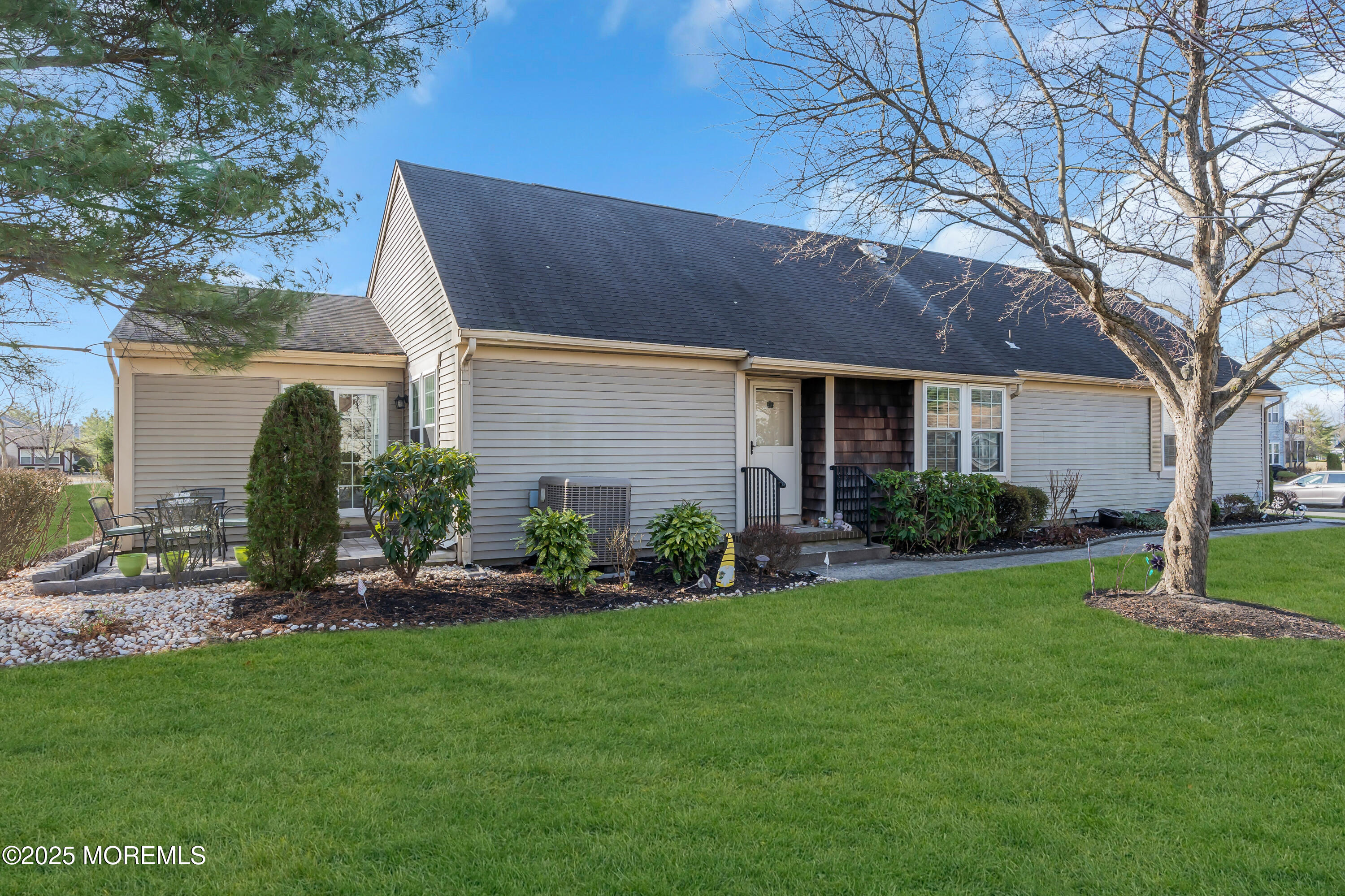 33 Daniel Webster Avenue #B, Monroe Township, New Jersey image 4
