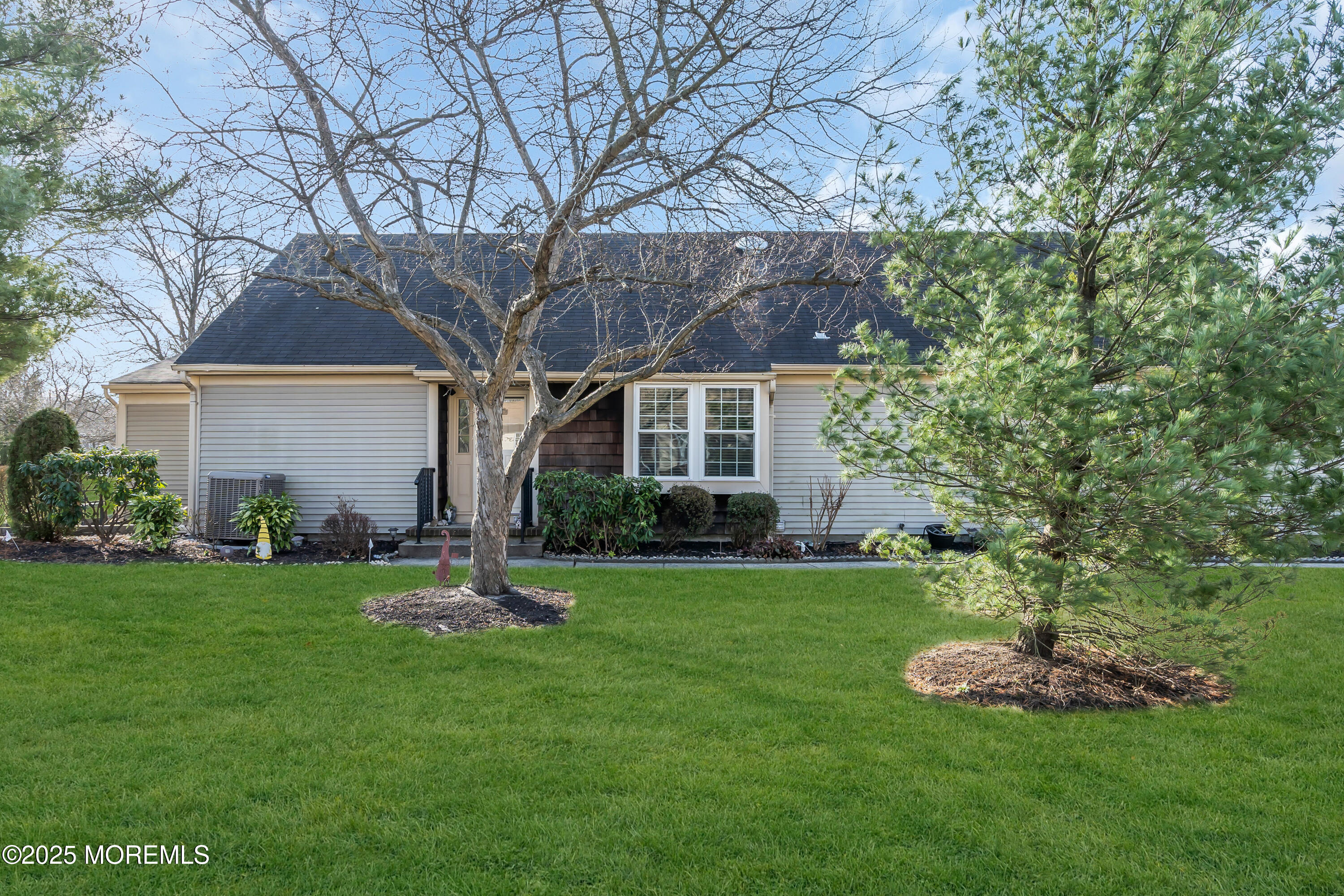 33 Daniel Webster Avenue #B, Monroe Township, New Jersey image 1