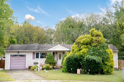 Photo of 6 Harold Place, Manchester, NJ 08759 (MLS # 22529600)