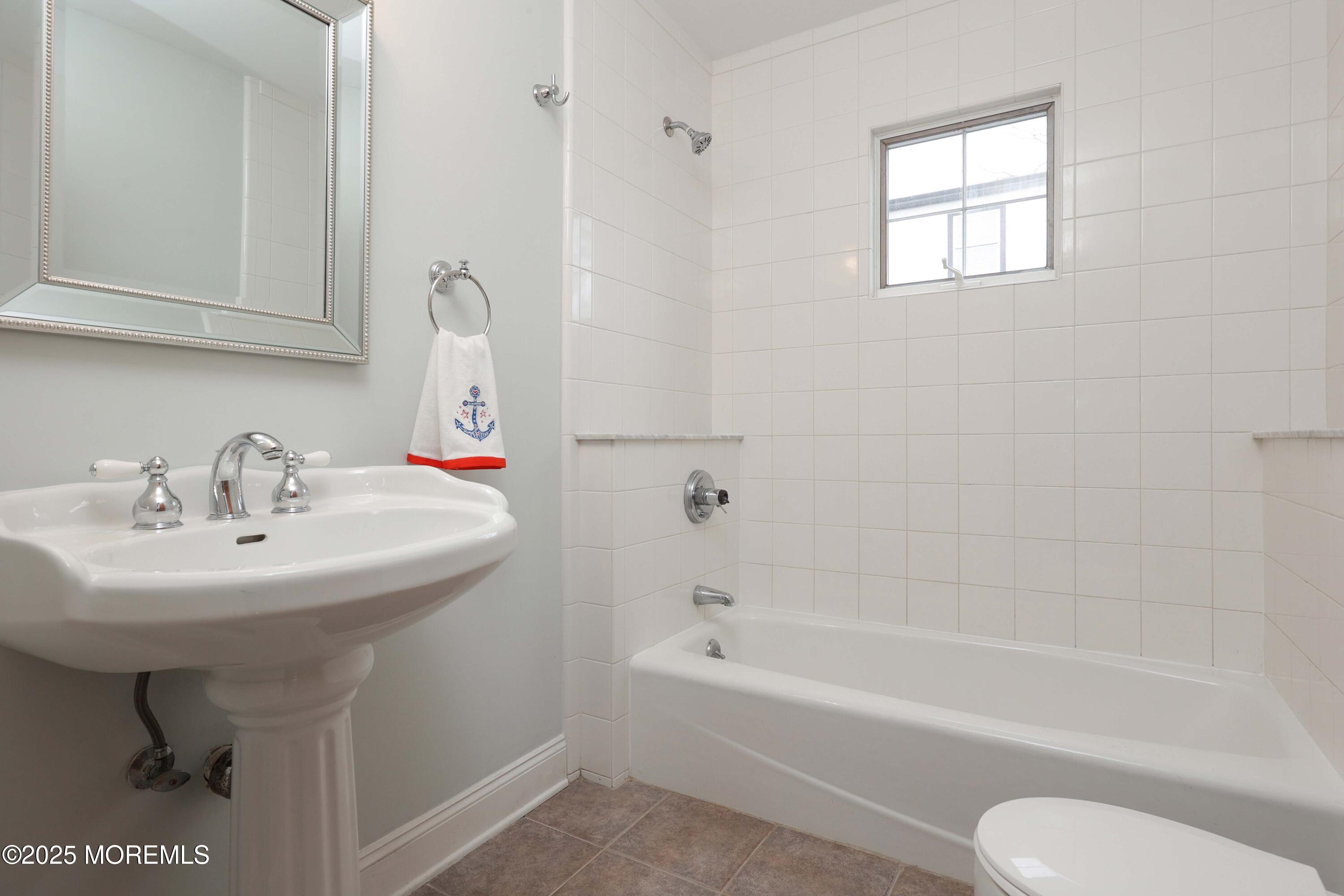 59 Peters Place, Red Bank, New Jersey image 24