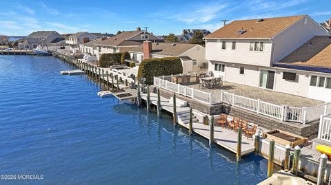 Homes For Sale - 327 Tide Pond Road<br/> Mantoloking, NJ 08738