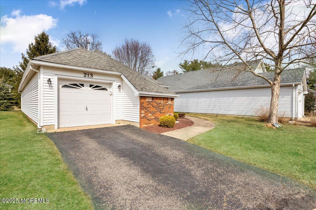 213 Peach Tree Place, Freehold, New Jersey image 2