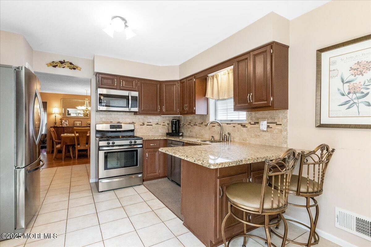 213 Peach Tree Place, Freehold, New Jersey image 8