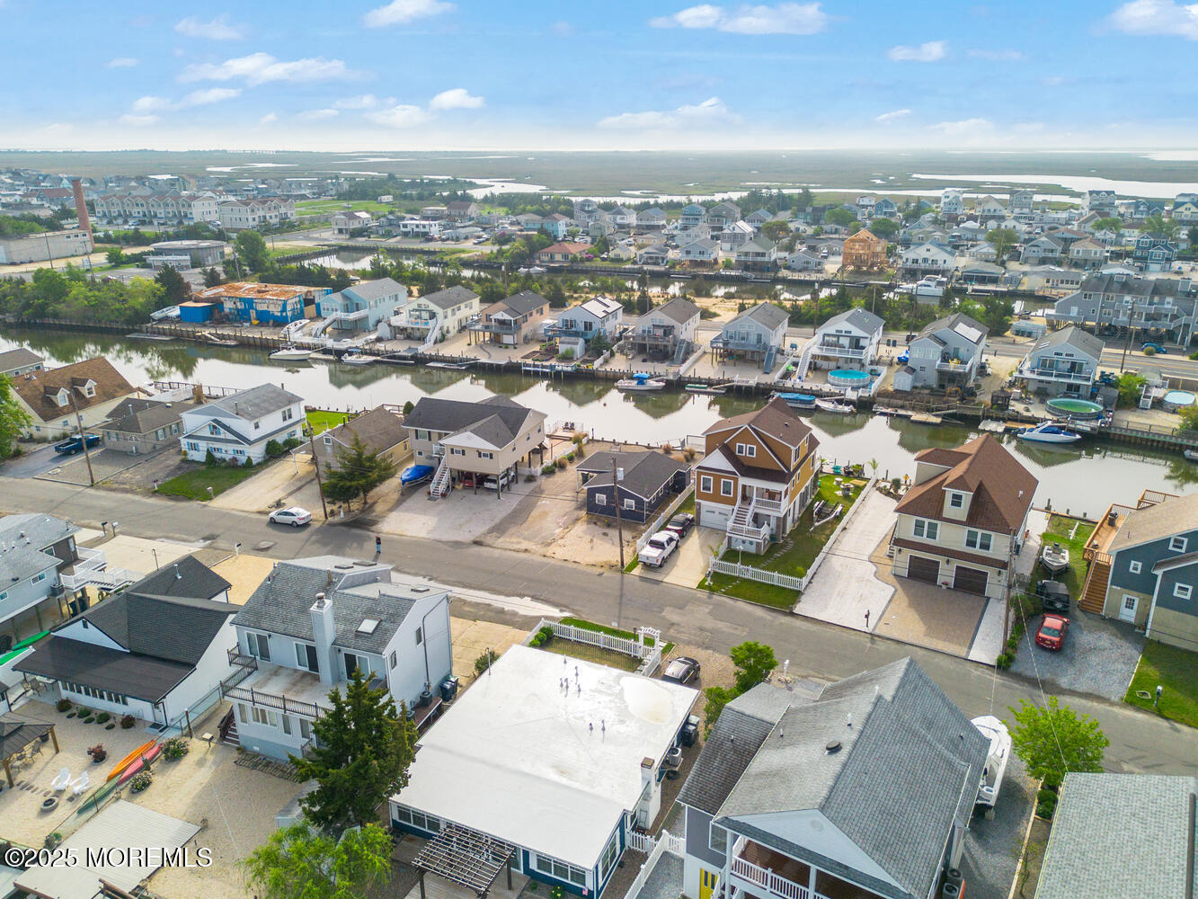 129 S Captains Drive, Little Egg Harbor, New Jersey image 4