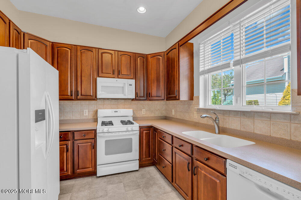 63 Merion Lane, Jackson, New Jersey image 22