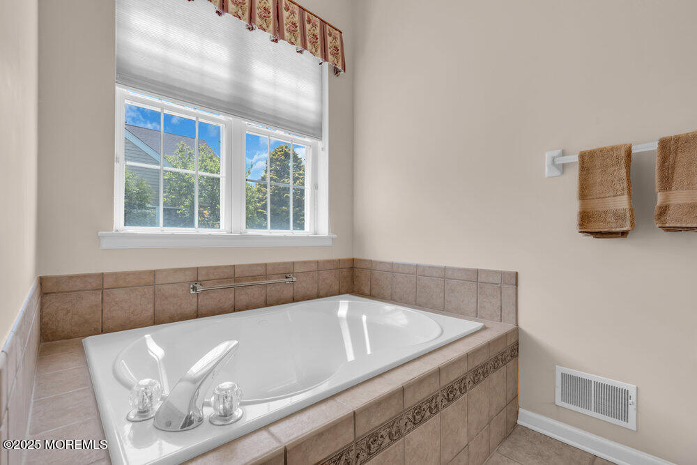 63 Merion Lane, Jackson, New Jersey image 34