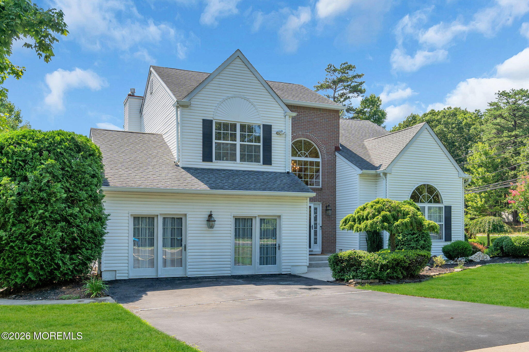 494 Meadowood Road