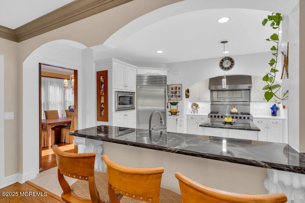 39 Bingham Avenue, Rumson, New Jersey image 6