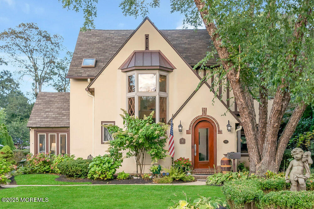 39 Bingham Avenue, Rumson, New Jersey image 1