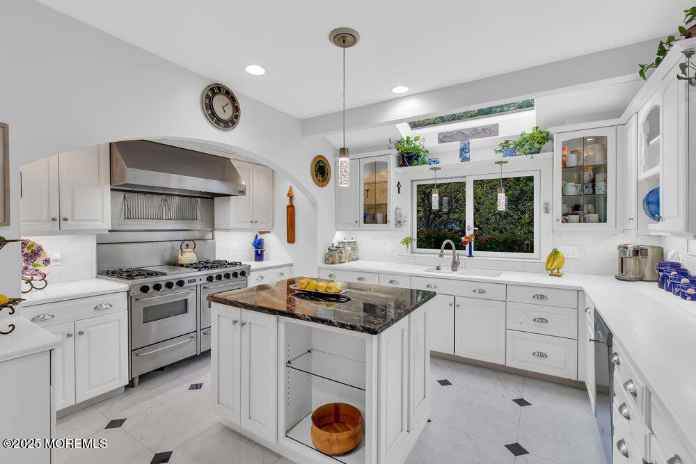 39 Bingham Avenue, Rumson, New Jersey image 5