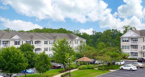 Condo For Rent - 631 Sloan Court<br/> Matawan, NJ 07747