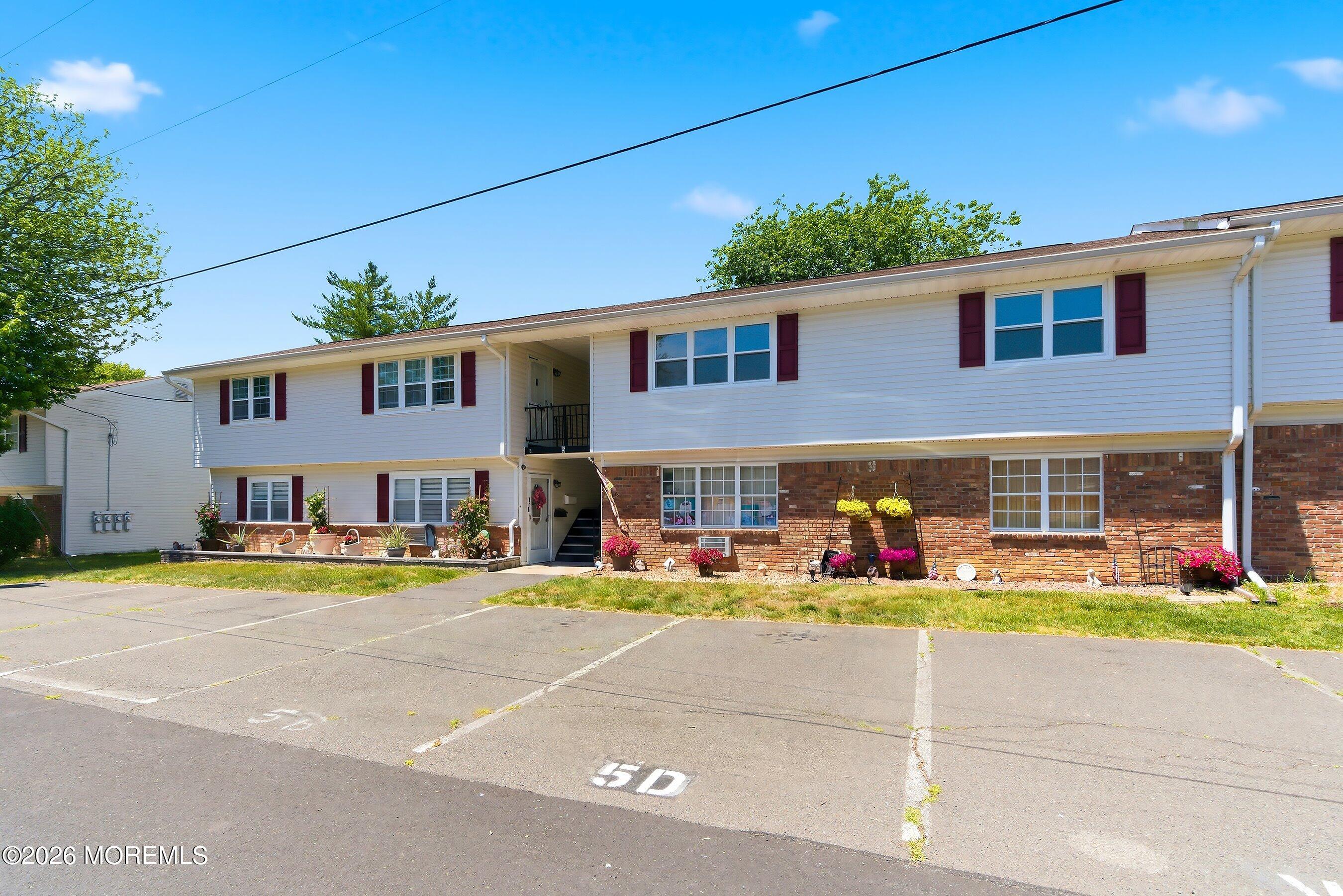 Photo 1 of 34 — 5 Pennsylvania Drive 454 #D, Matawan, NJ 07747