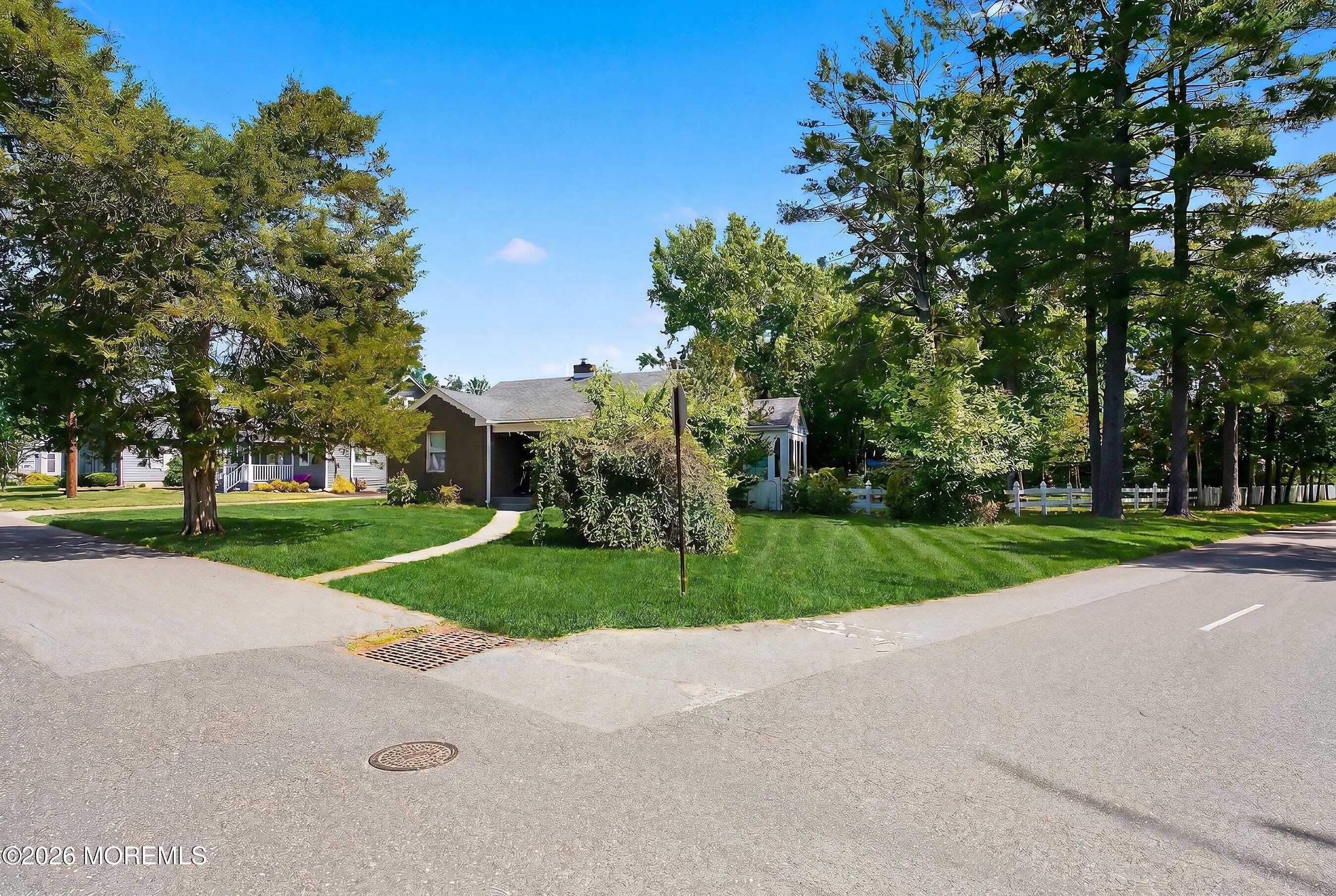 28 Twin Drive