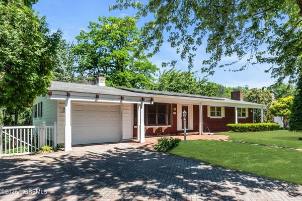39 COURT DR, SHREWSBURY, NJ 07702 - Image 0c4cb8f6a6fb8d4b2a4e1e633215b2ee/2784617650