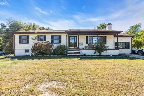 Photo for 303 W Commodore Boulevard