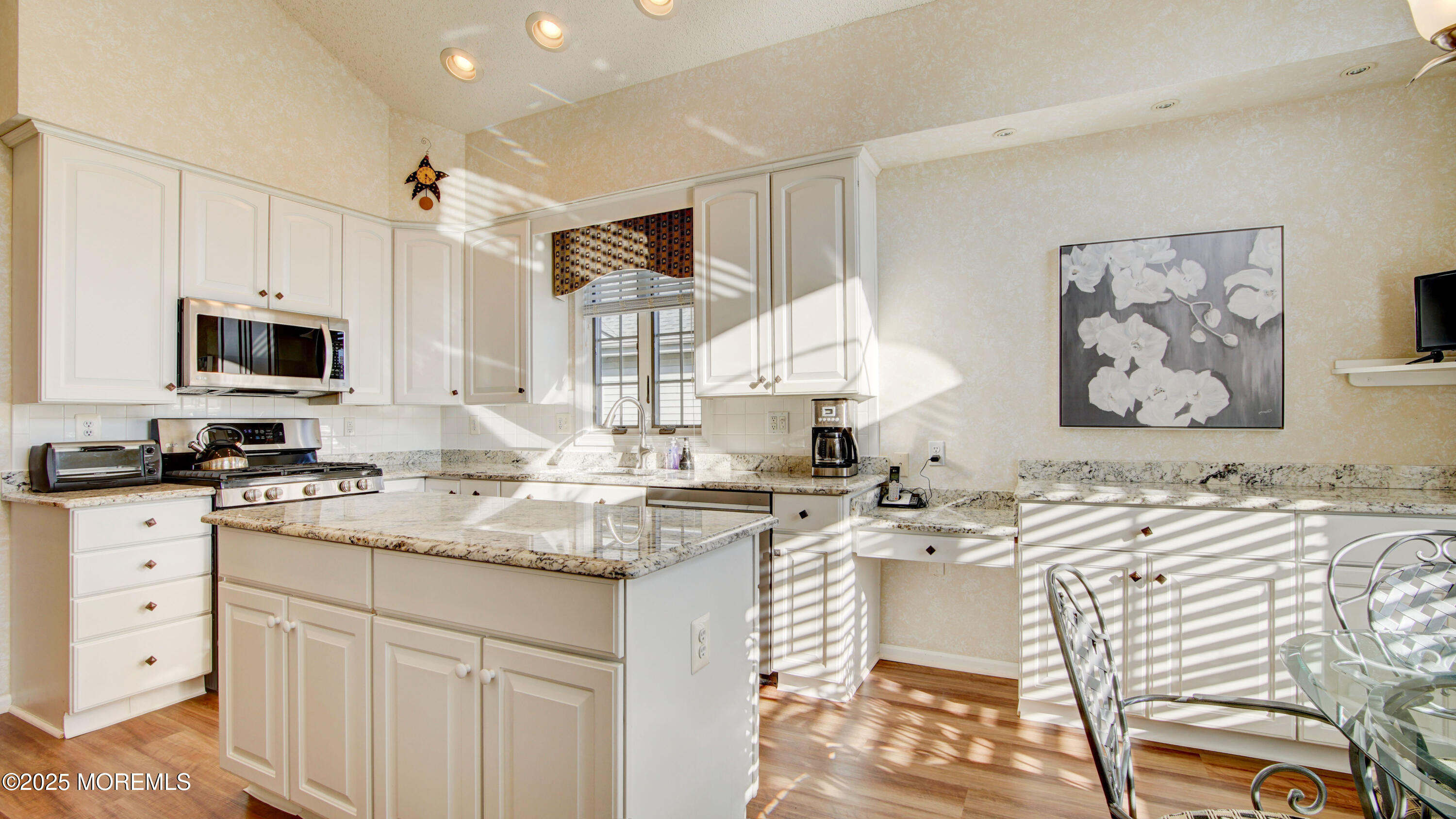 24 Westminster Drive, Monroe Township, New Jersey image 9