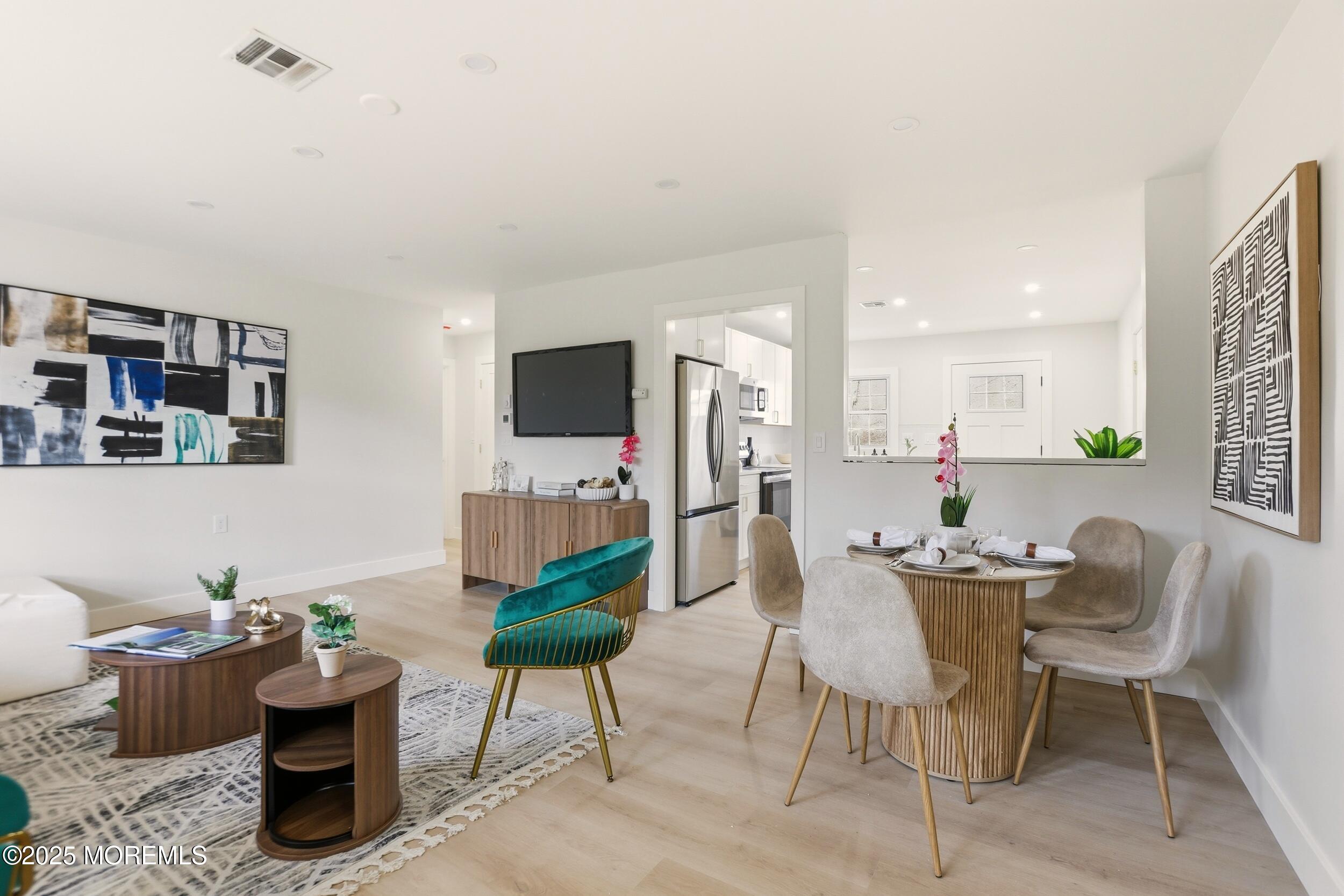 1255 Hamilton Court C