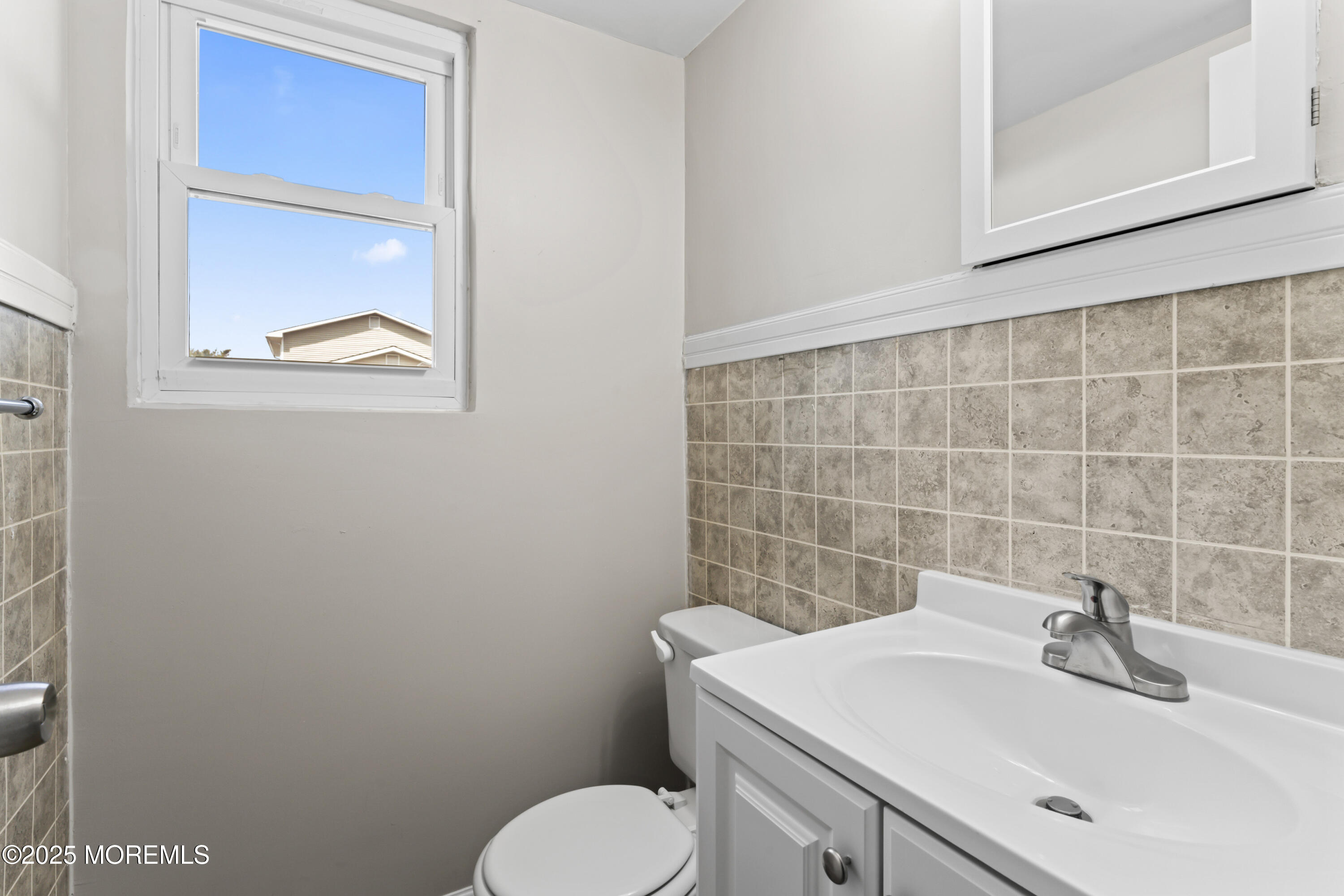 1064 Tralee Drive, Toms River, New Jersey image 13