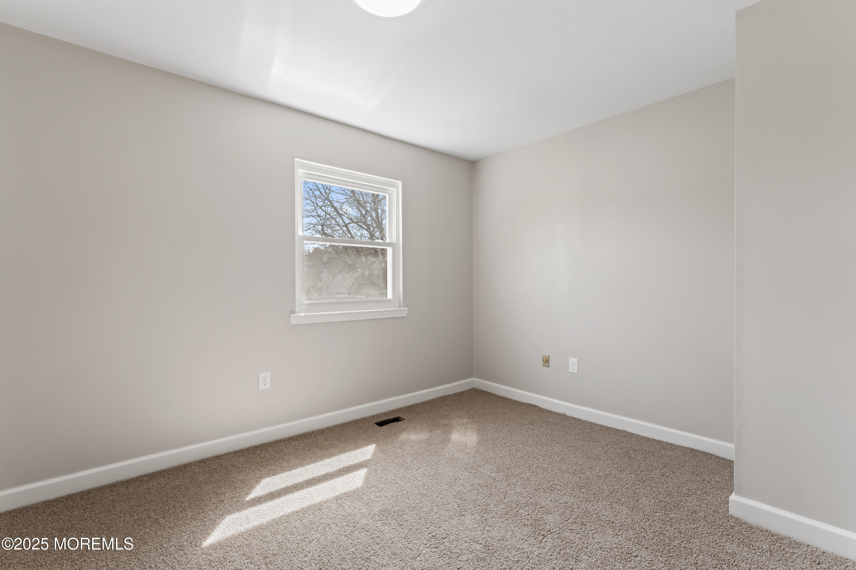 1064 Tralee Drive, Toms River, New Jersey image 14
