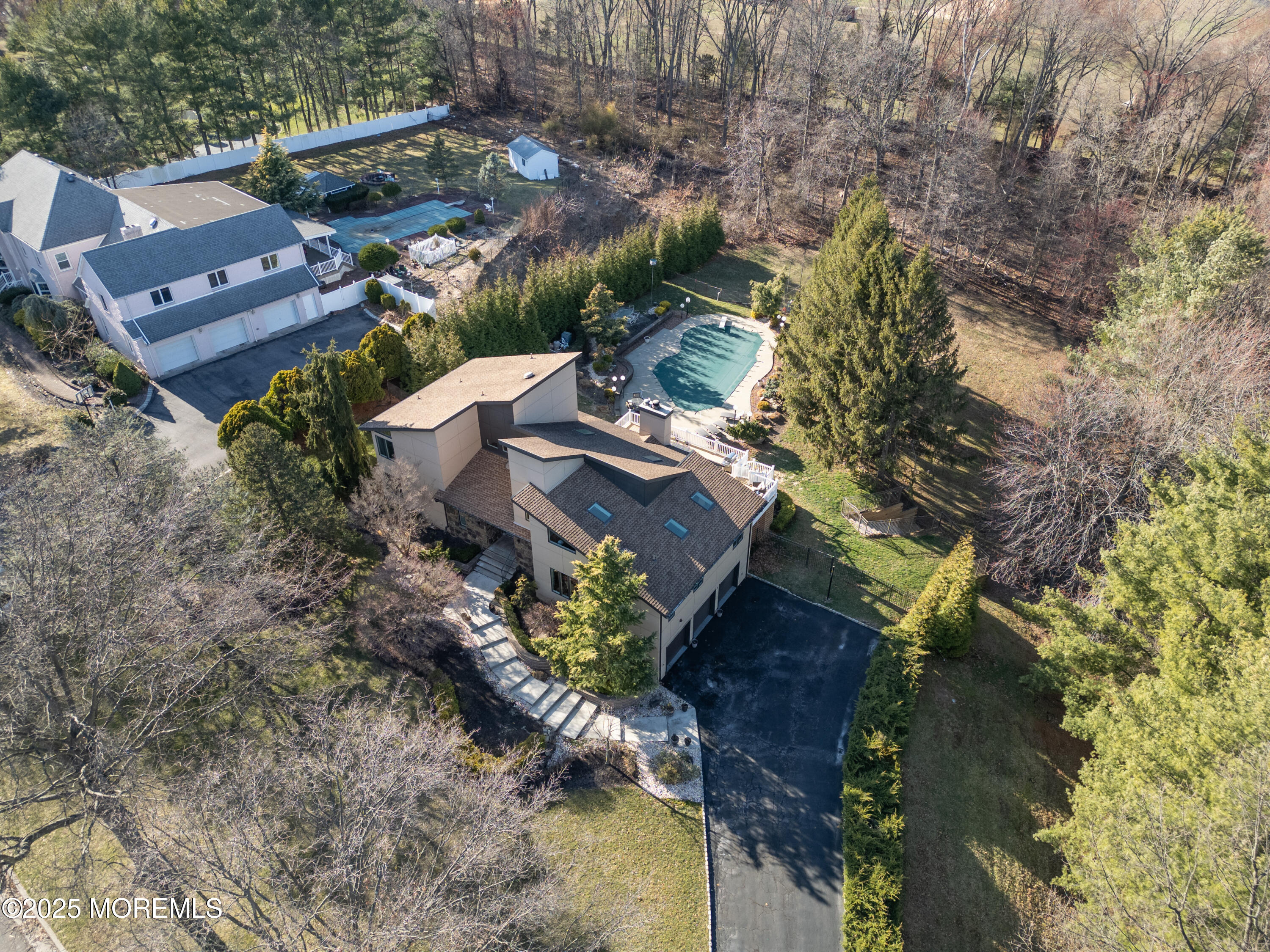 13 Dora Lane, Holmdel, New Jersey image 17