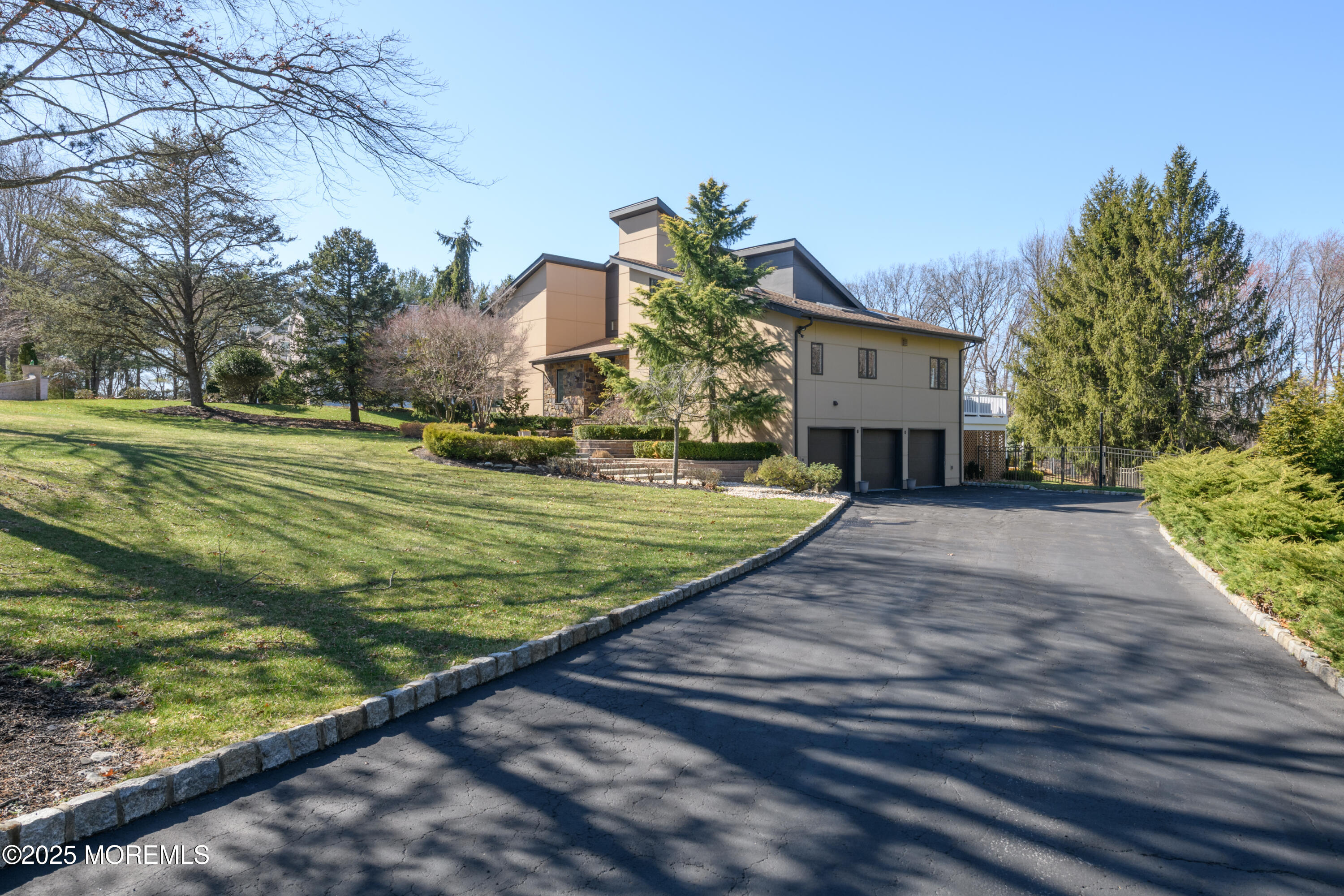 13 Dora Lane, Holmdel, New Jersey image 5