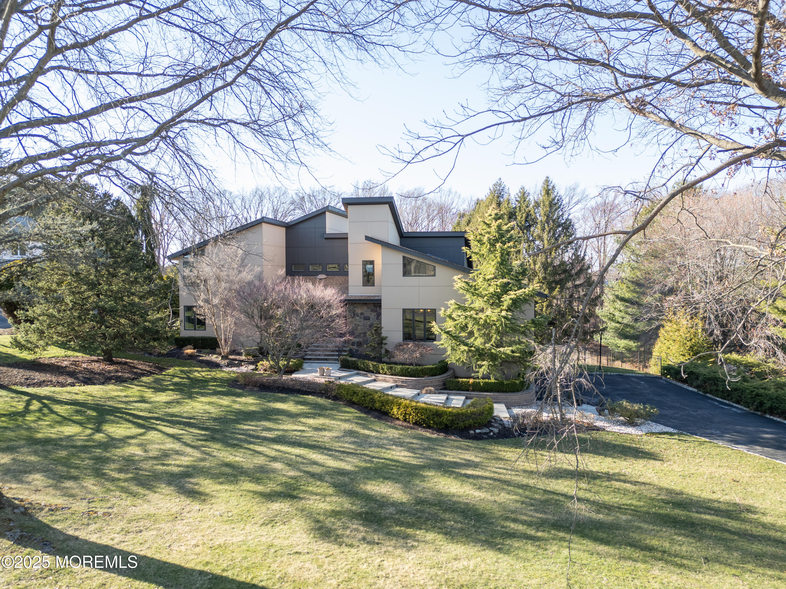 13 Dora Lane, Holmdel, New Jersey image 9