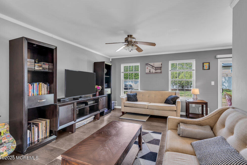 27 Laurel Crest Drive, Howell, New Jersey image 10